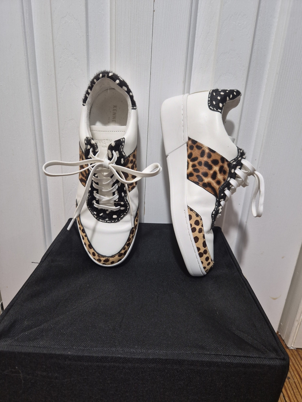 Kenneth Cole White Leather Sneakers with Leopard Print Accents